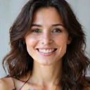 Foto di Sofia, 28 anni, con un'espressione serena